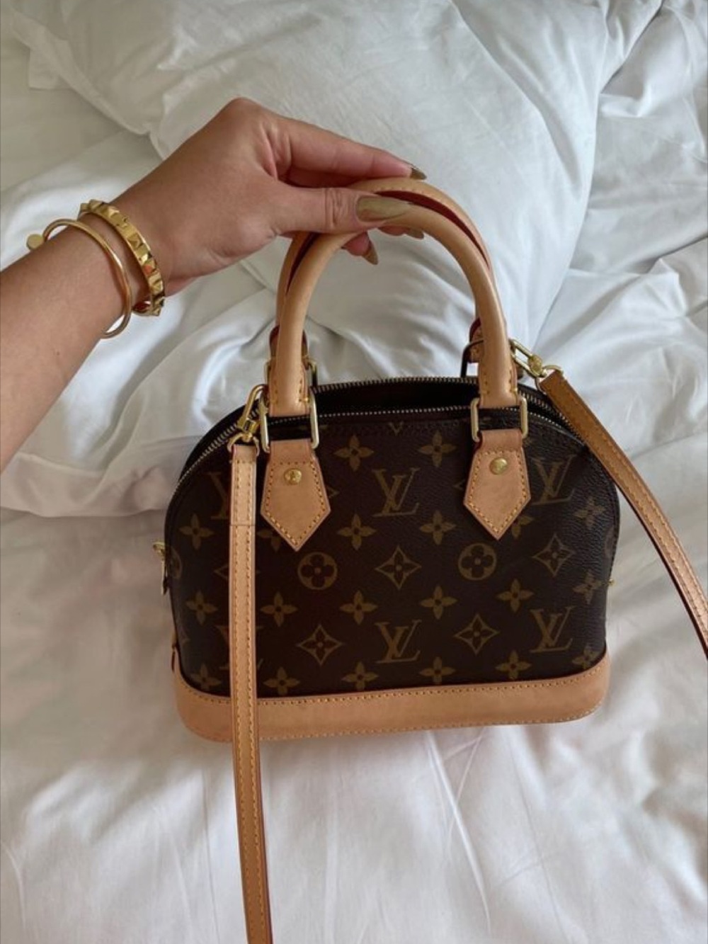 Louis Vuitton Alma BB Monogram